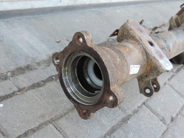 Ford Ranger P375 TKE 2.2 TDCi aizmugurējās ass korpuss EB3G-4001-BWC