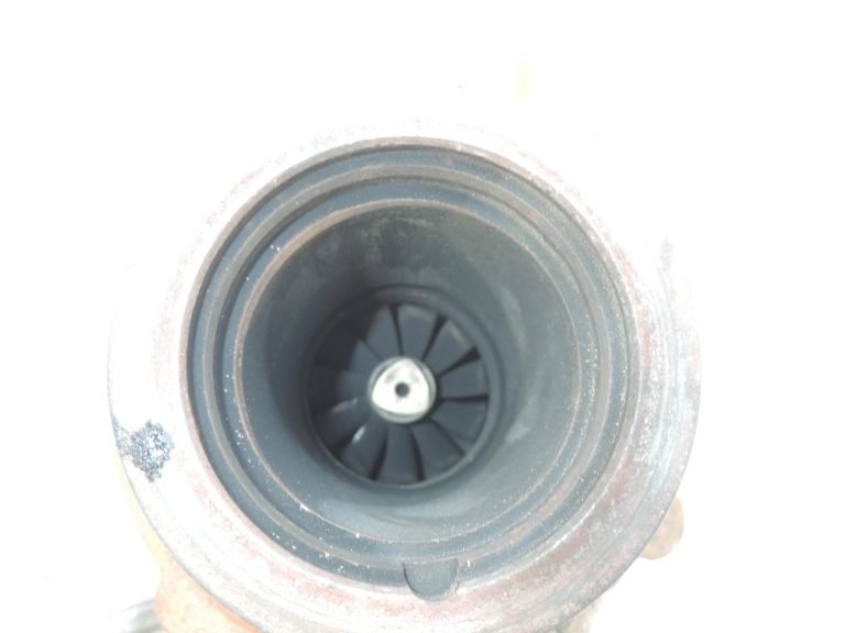 OE BMW F20 F21 F22 F30 F31 2,0 dīzelis B47 turbokompresors 8570082 🚨 Bojāts 🚨
