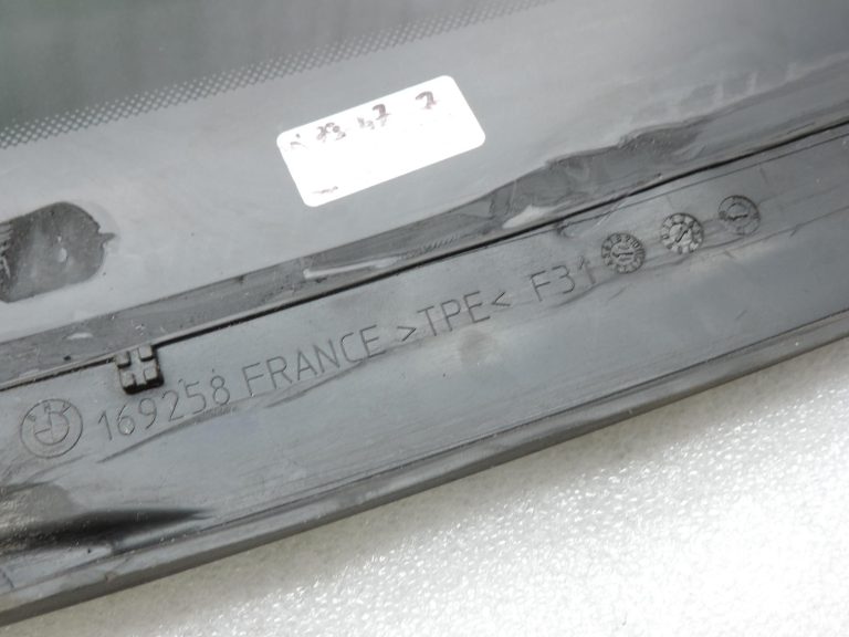 Oe BMW F31 F31LCI SSG aizmugurējais kreisais sānu logs, tonēts 51377259247