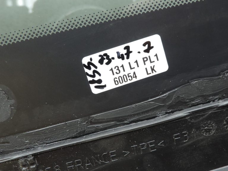Oe BMW F31 F31LCI SSG aizmugurējais kreisais sānu logs, tonēts 51377259247