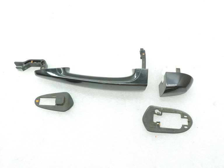 BMW F20, F90, F30, F31, F34, F35 aizmugurējā kreisā durvju rokturi 51217207561 475 melna