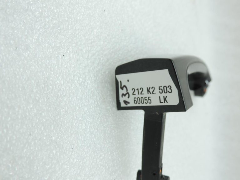 BMW F20, F90, F30, F31, F34, F35 aizmugurējā kreisā durvju rokturi 51217207561 475 melna