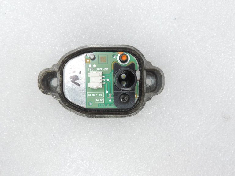 BMW F30LCI, F31LCI, F35LCI LED dienasgaismas lukturu vadības bloka komplekts 63117419615
