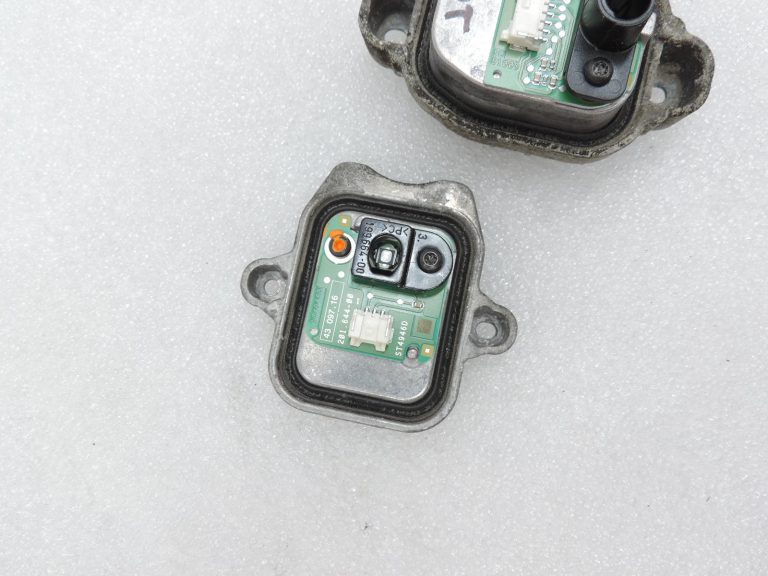 BMW F30LCI, F31LCI, F35LCI LED dienasgaismas lukturu vadības bloka komplekts 63117419615