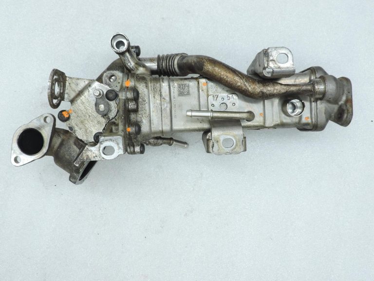 OE BMW F20, F21, F22, F30, F31, F34 dīzeļdzinēju B47 AGR dzesētājs 11717822347