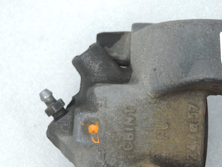 OE BMW F20, F21, F22, F30, F31, F34 dīzeļdzinējs B47 priekšējais labais bremžu kalips 6857688