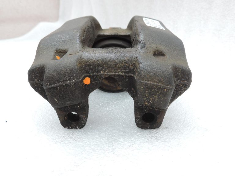OE BMW F20, F21, F22, F30, F31, F34 dīzeļdzinējs B47 priekšējais labais bremžu kalips 6857688