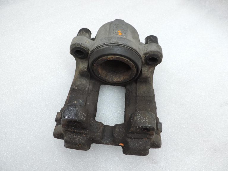 OE BMW F20, F21, F22, F30, F31, F34 dīzeļdzinējs B47 priekšējais labais bremžu kalips 6857688
