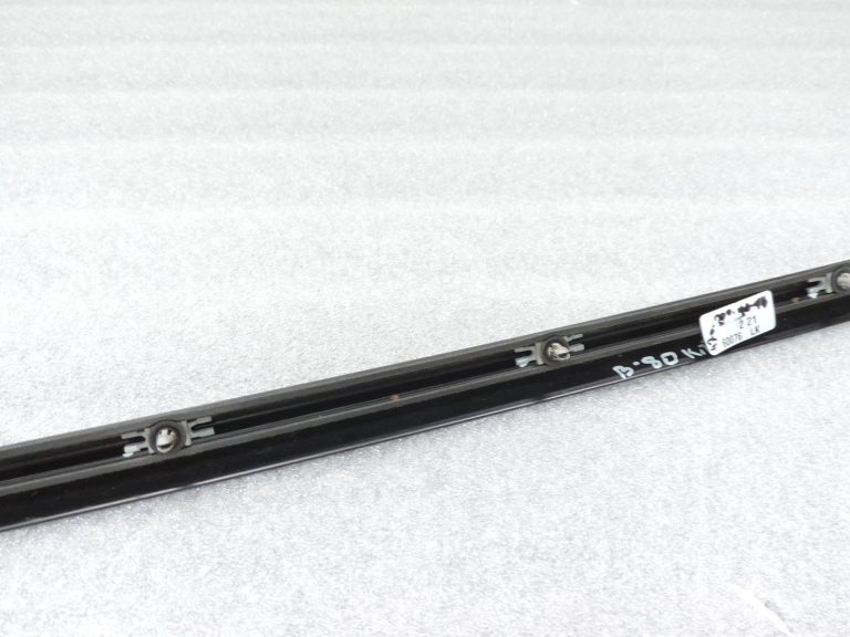 OE BMW F31 F31LCI virsbūves dekoratīvā līste, kreisā puse 51337260943