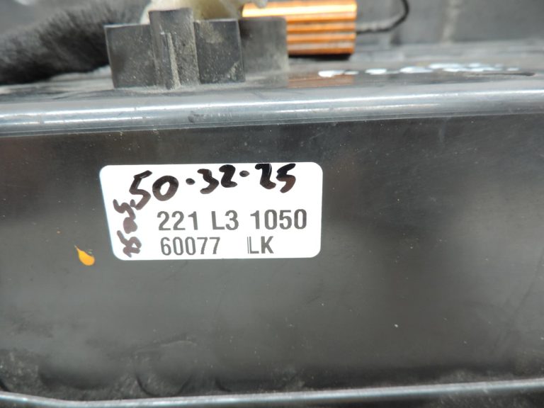 Ford Ranger P375 TKE aizmugurējais lukturis (labajā pusē) ar LED apgaismojumu