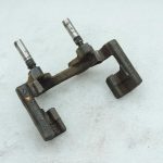 OE BMW F20, F21, F22, F30, F31, F34 dīzeļdzinēju B47 aizmugurējā bremžu kluča kronšteins 6850860
