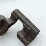 OE BMW F20, F21, F22, F30, F31, F34 dīzeļdzinēju B47 aizmugurējā bremžu kluča kronšteins 6850860