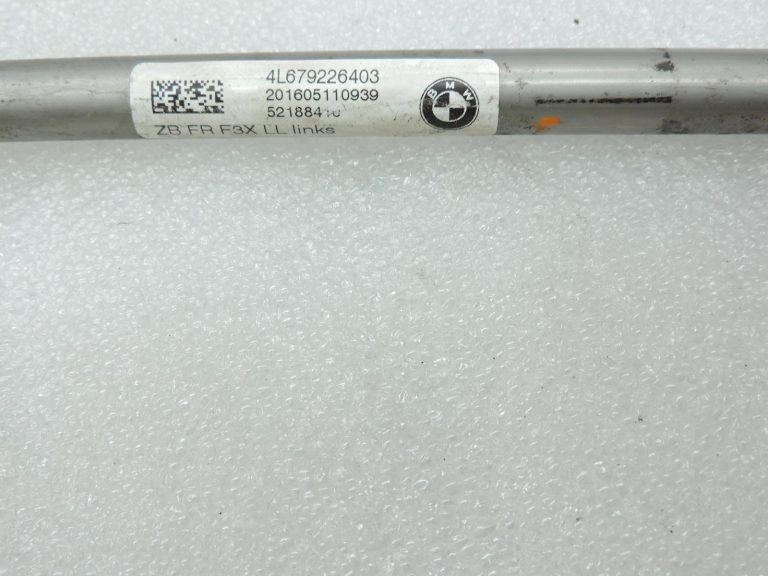 OE BMW F30, F31, F32, F33, F36 stāvbremzes vadcaurule – kreisā un labā puse