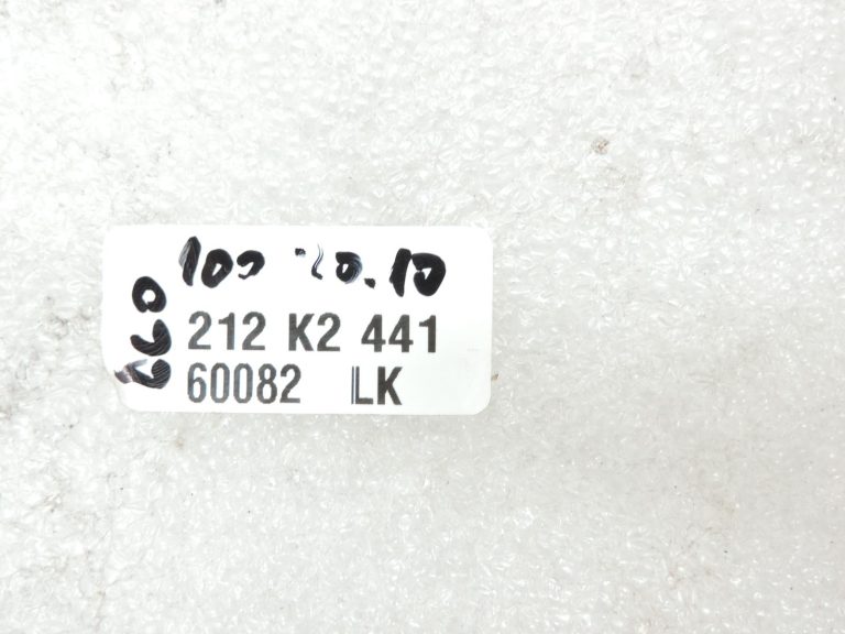 OE BMW F30 F31 F32 F33 F36 stāvbremzes troses komplekts (kreisais + labais) 6857640