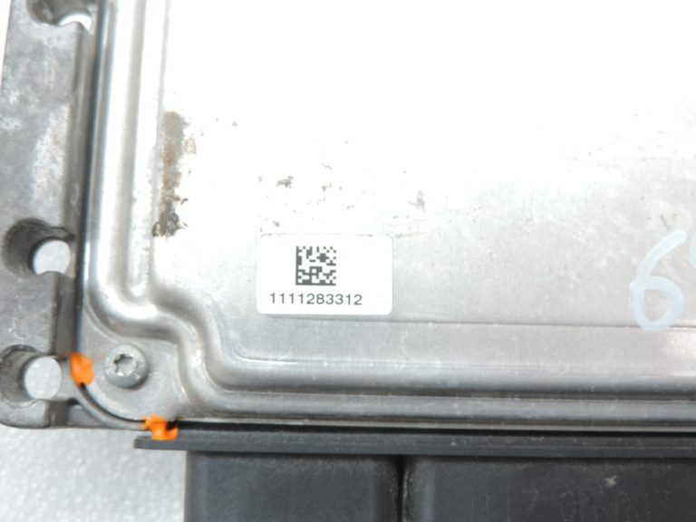 Opel Vivaro B Renault Trafic III 1,6 DCi R9M4153 dzinēja vadības bloks 0281036377