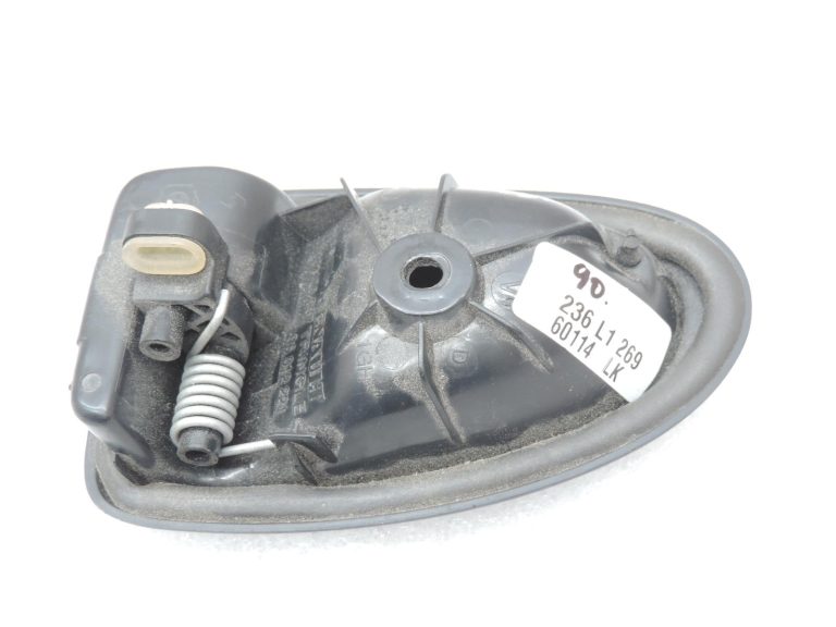 OE Opel Vivaro B Renault Trafic III aizmugurējā kreisā iekšējā durvju rokturi 96012221