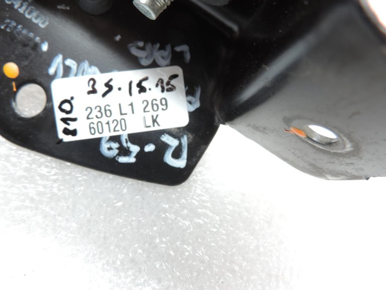OE Opel Vivaro B Renault Trafic III aizmugurējās labās puses durvju rokturis 93457314