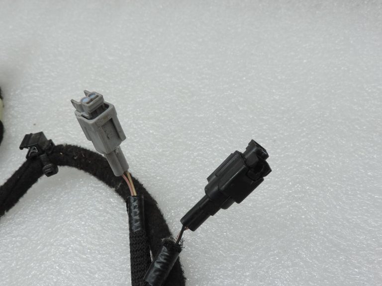 OE Opel Vivaro B aizmugurējā kreisā durvju vadu kopne 93455508 240528332R