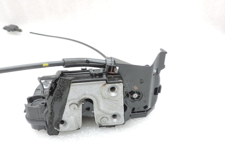 OE Opel Vivaro B Renault Trafic III priekšējā labā durvju slēdzene 93457081 805027088R