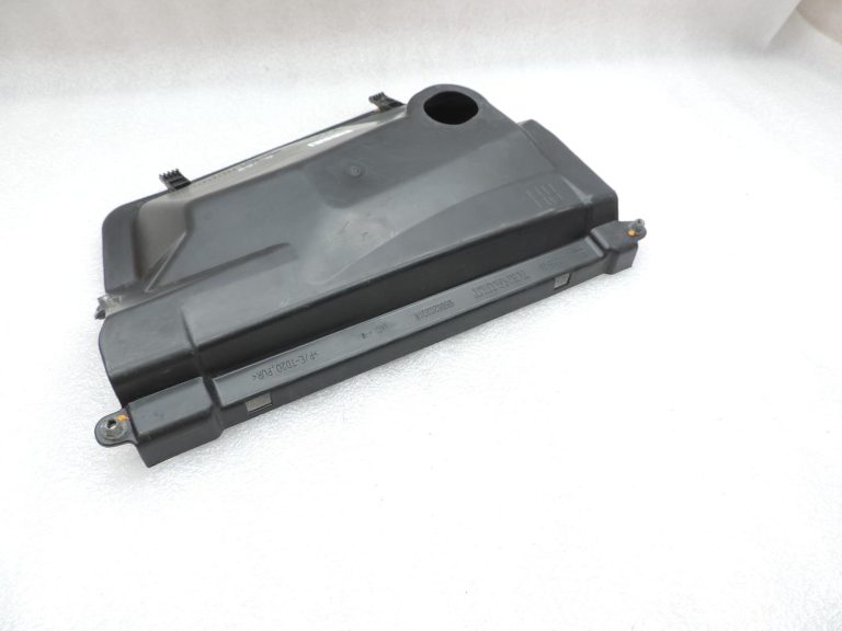 Opel Vivaro B Renault Trafic III gaisa ieplūdes korpusa apvalks (labajā pusē) 93868424