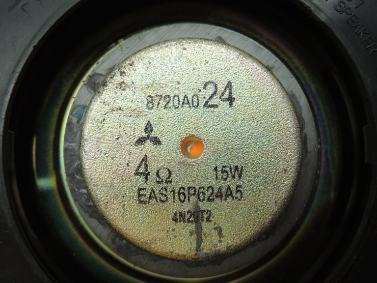 Mitsubishi L200 K7 Skaļrunis aizmugurējais kreisais pasūtījums pa labi 8720A024 MR141337