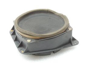 Mitsubishi L200 K7 Loudspeaker rear left order right MR142014