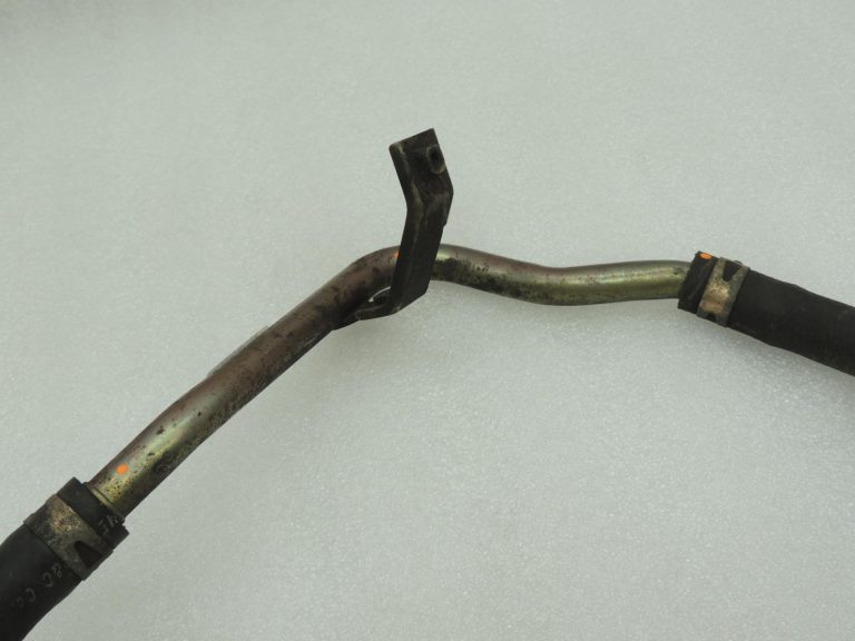 Oriģinālās Mitsubishi L200 K7 K6 2.5TD 4D56 stūres pastiprinātāja ieplūdes kolektors MR554118