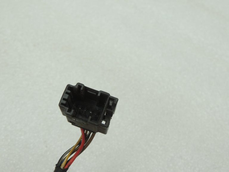 Oriģinālā BMW F22 F23 F87 F34 F36 Vadītāja sēdekļa vadu instalācija 61129339281