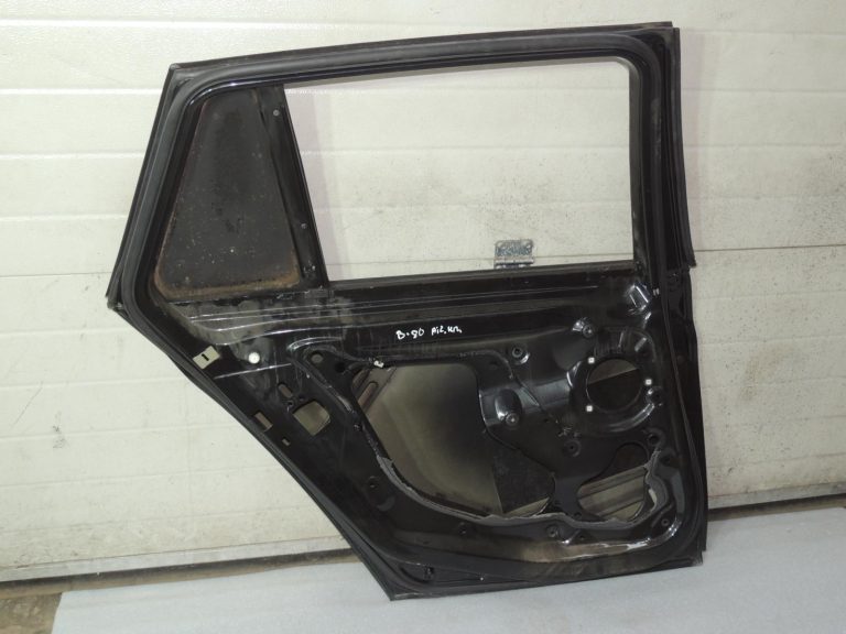 BMW 3\’ F31 +LCI Aizmugurējās kreisās durvis 475 melns-safīra metālisks 41009628765