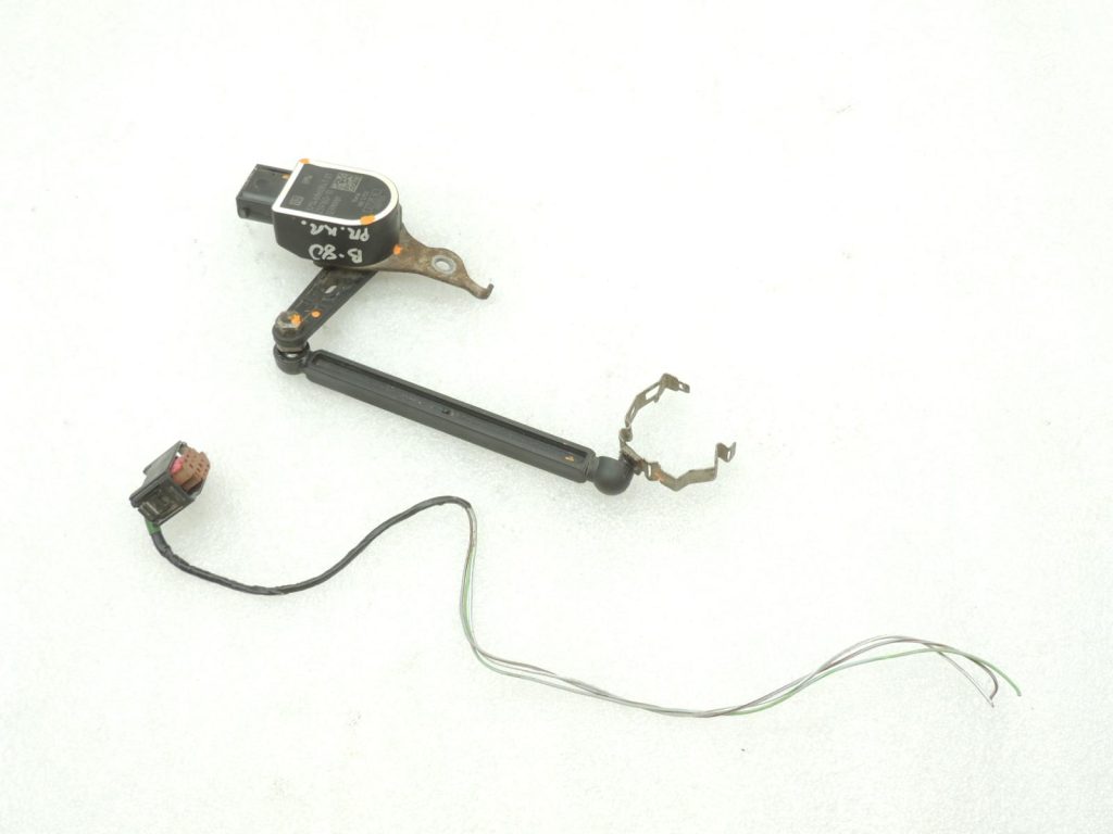 OEM BMW F20 F20 F21 F22 F22 F30 F31 F34 Līmeņa sensors priekšējais kreisais 6860843