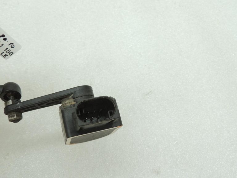 OEM BMW F20 F20 F21 F22 F22 F30 F31 F34 Līmeņa sensors priekšējais kreisais 6860843