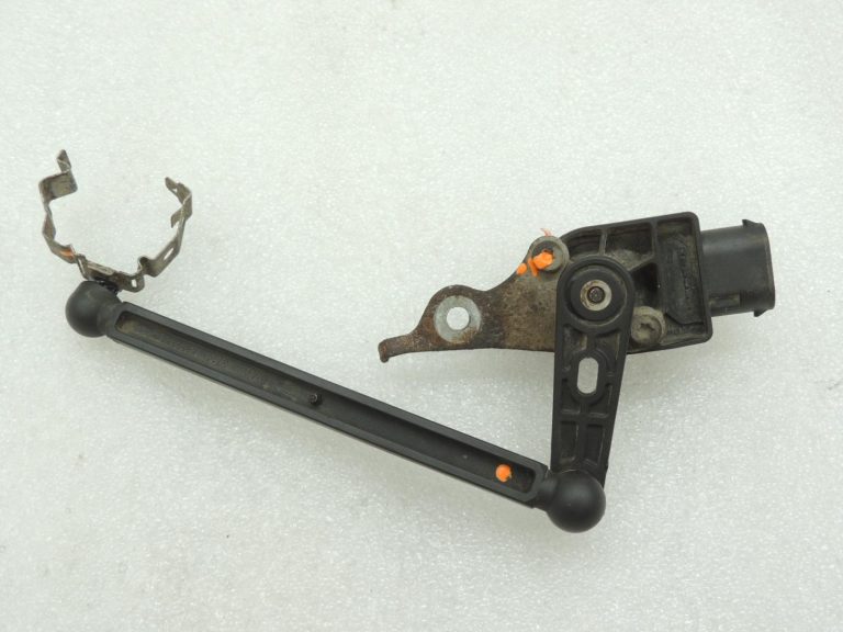 OEM BMW F20 F20 F21 F22 F22 F30 F31 F34 Līmeņa sensors priekšējais kreisais 6860843