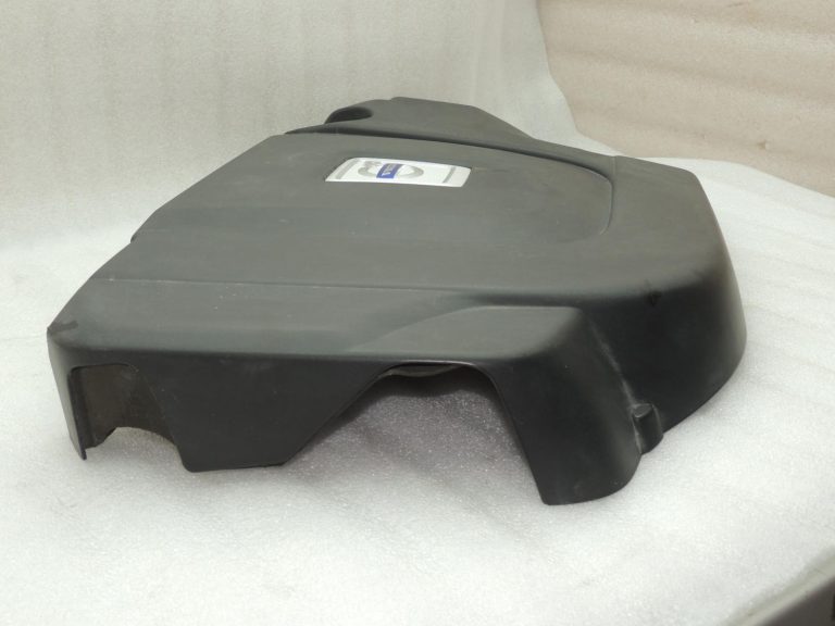 Volvo V60 I 2.0D motora pārsega motora vāks motora pārsegs 31319190