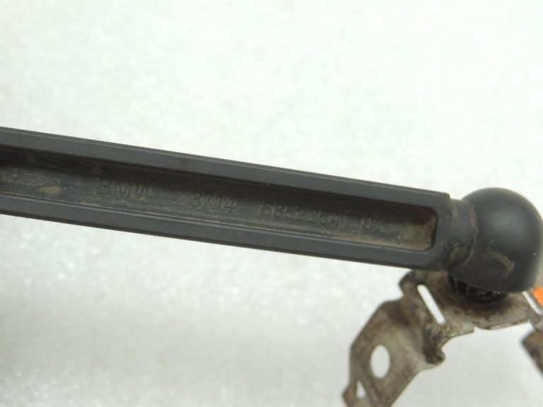 OEM BMW F20 F20 F21 F22 F22 F30 F31 F34 Līmeņa sensors priekšējais kreisais 6860843