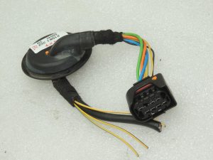 Oriģināls BMW F30 F31 degvielas sūkņa savienotājs ar vadu 16117344067