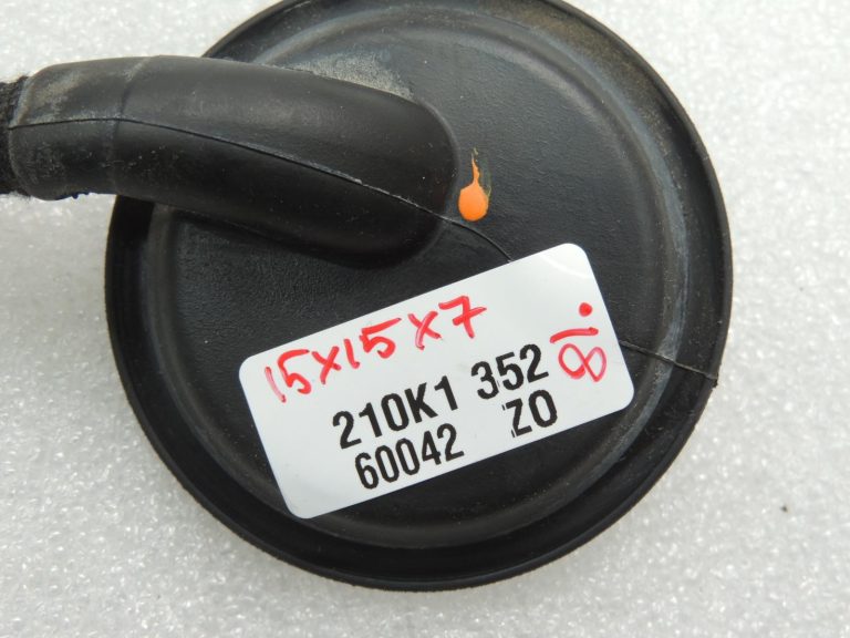 Oriģināls BMW F30 F31 degvielas sūkņa savienotājs ar vadu 16117344067