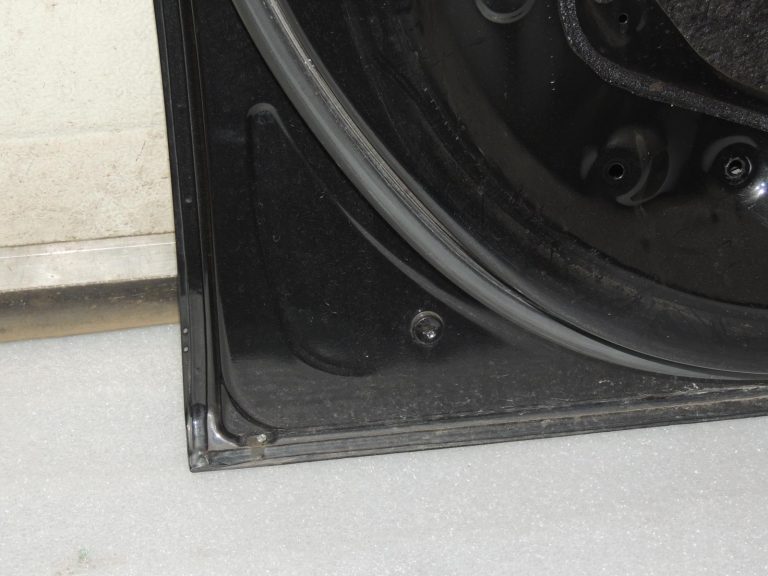 BMW 3\’ F30 F31 F35 F35 F80 M3 +LCI Durvju priekšējā kreisā 475 melns-safīra metālika krāsā
