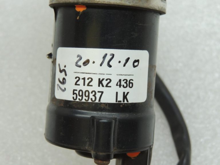 Mitsubishi PAJERO K94W K96W Priekšējo lukturu mazgāšanas sūknis MR517349