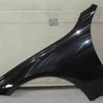BMW 3′ F30 F31 F35 +LCI Aizsargs priekšējais kreisais 475 melns-safīra metālisks