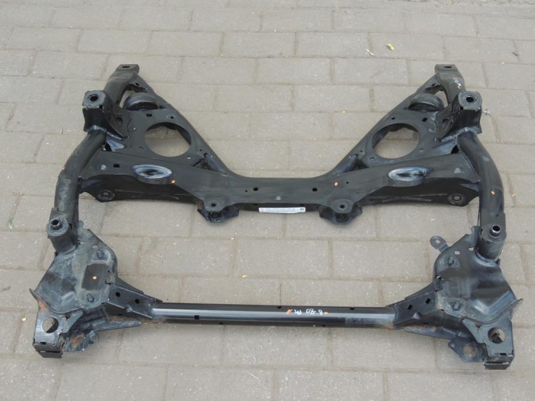 BMW F20 F21 F21 F22 F22 F30 F31 F34 F34 F35 Priekšējā tilta balsts 31106872118
