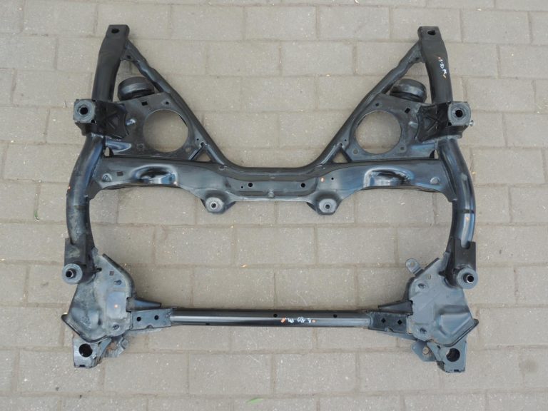 BMW F20 F21 F21 F22 F22 F30 F31 F34 F34 F35 Priekšējā tilta balsts 31106872118