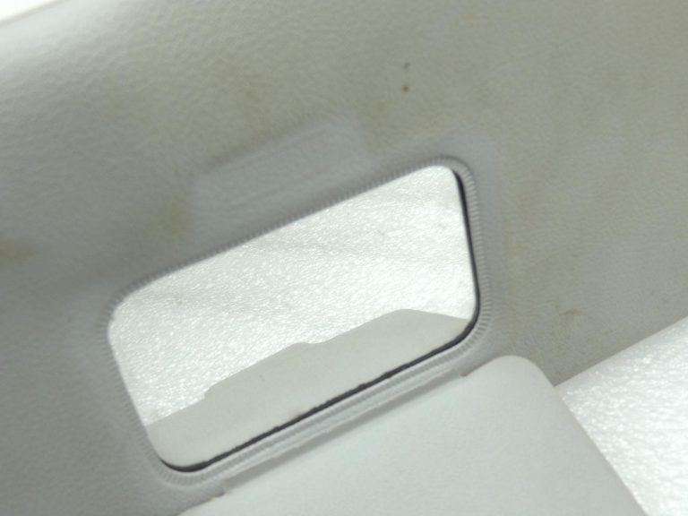 Mitsubishi L200 K7 Saules aizsarglīdzeklis kreisais, pelēks ar spoguli MR787756