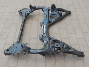 BMW F20 F21 F21 F22 F22 F30 F31 F34 F34 F35 Priekšējā tilta balsts 31106872118