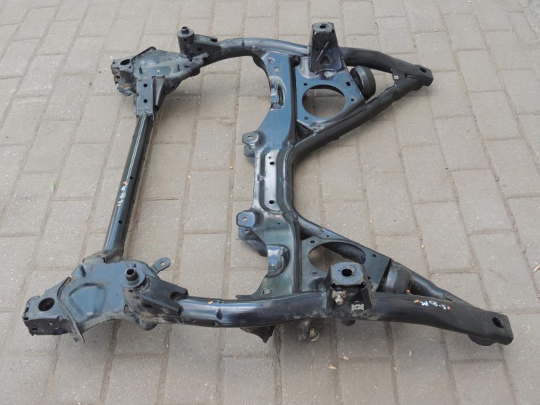 BMW F20 F21 F21 F22 F22 F30 F31 F34 F34 F35 Priekšējā tilta balsts 31106872118