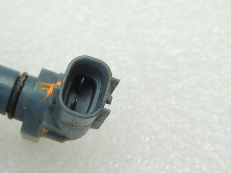 Oriģinālais oriģinālais Suzuki SX4 I RW416 1.6i benzīna automātiskās transmisijas rotācijas sensors 2614379C10