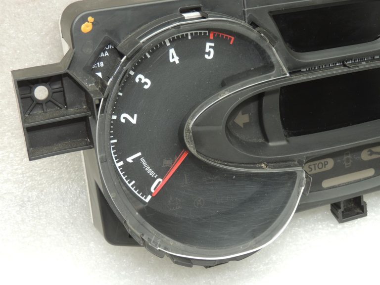 OEM Opel Vivaro B Renault Trafic III instrumentu panelis ar spidometru 93461383