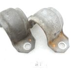 OE BMW F23, F30, F31, F34, F32, F33 priekšējās ass stabilizatora skavu komplekts