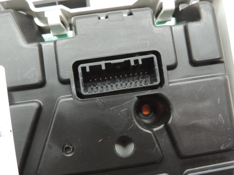 OEM Opel Vivaro B Renault Trafic III instrumentu panelis ar spidometru 93461383