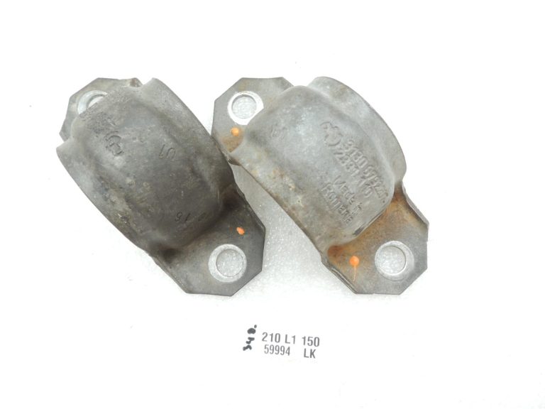 OE BMW F23, F30, F31, F34, F32, F33 priekšējās ass stabilizatora skavu komplekts