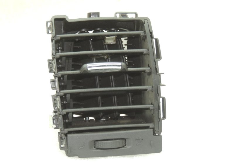 OEM Opel Vivaro B paneļa gaisa pūtējs, pa vidu pa kreisi 95517494